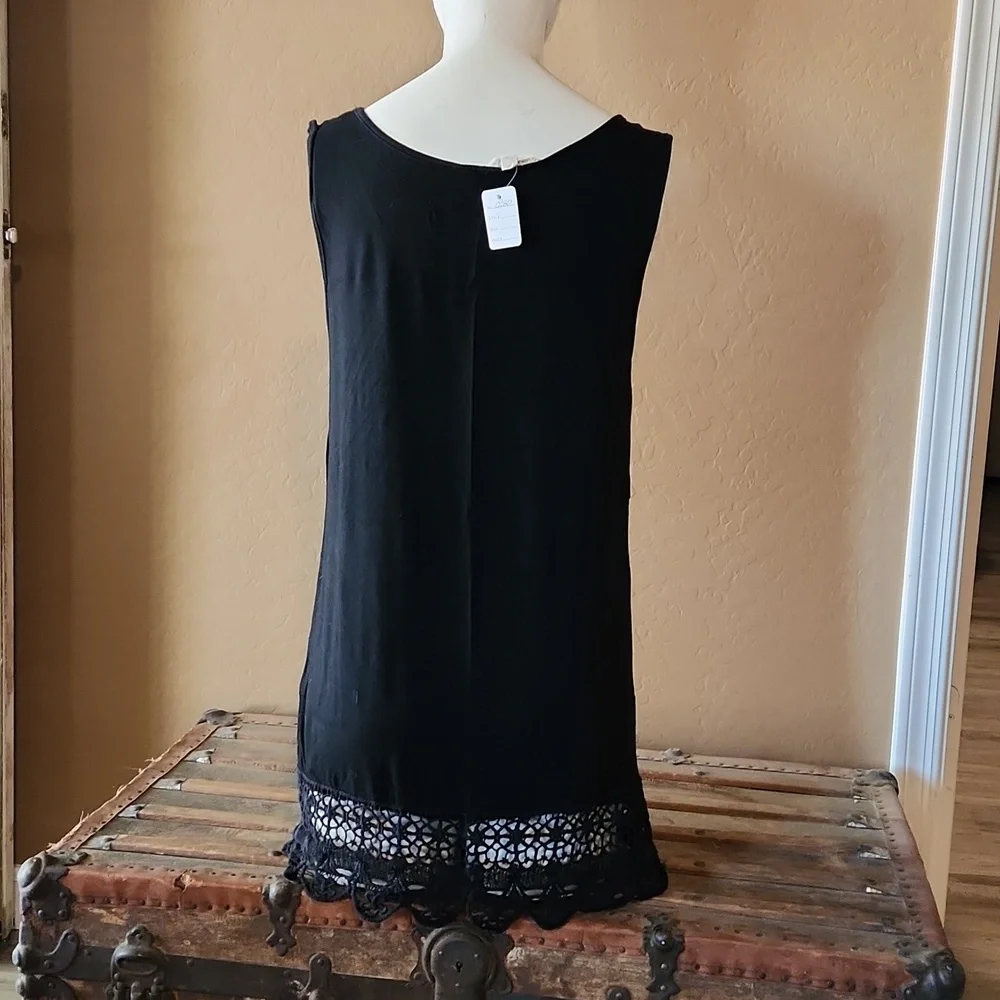 OPi Black Tank Shirt with Lace Botton (280) - Picture 2 of 6